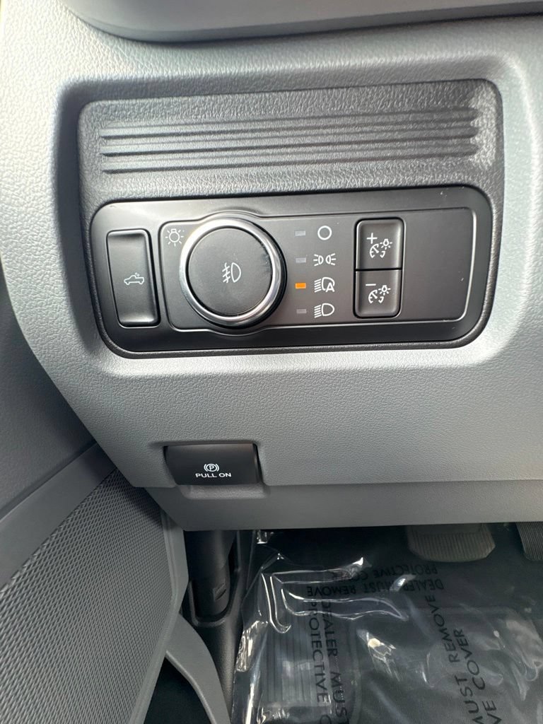 Used 2026 Ford F350 XLT w/ 360-Degree Camera Package AWD/4WD image 21