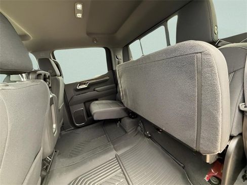 Used 2025 Chevrolet Silverado 1500 LT image 30