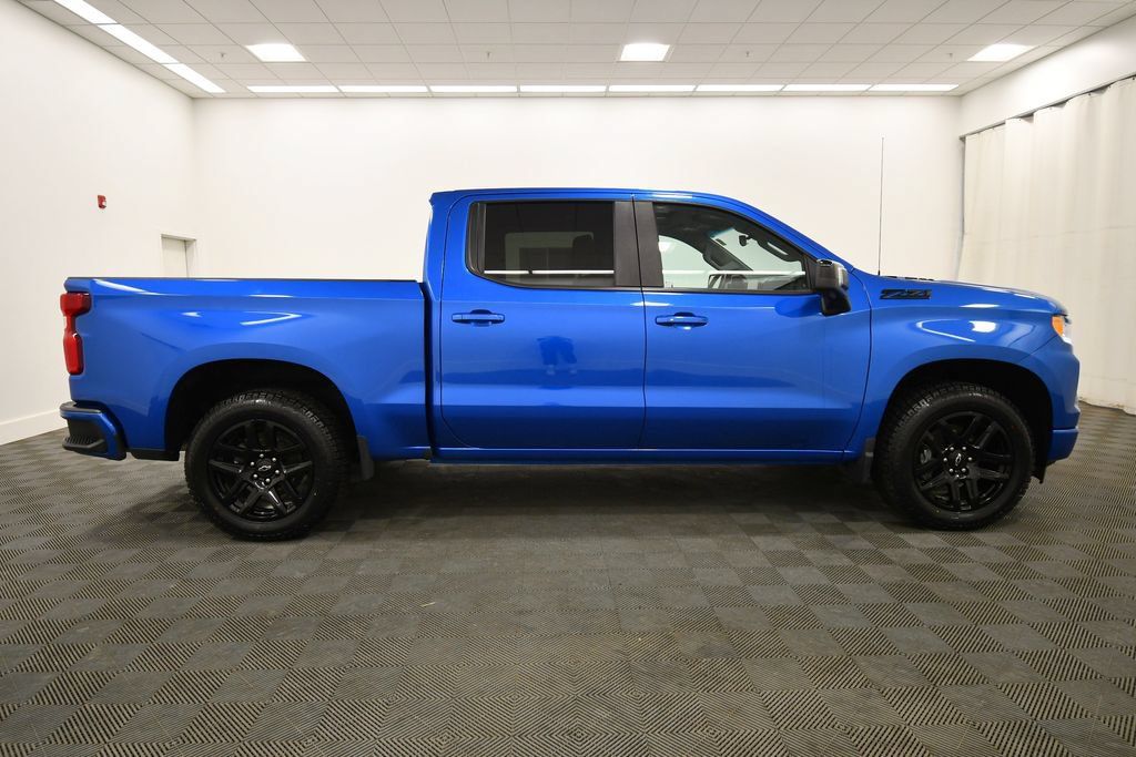 Used 2024 Chevrolet Silverado 1500 RST AWD/4WD image 9
