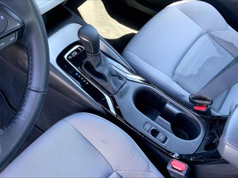 Certified 2025 Toyota Corolla SE FWD image 15