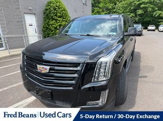 Used 2016 Cadillac Escalade ESV Luxury AWD/4WD video 1
