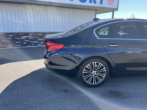 Used 2017 BMW 540i w/ Premium Package image 12