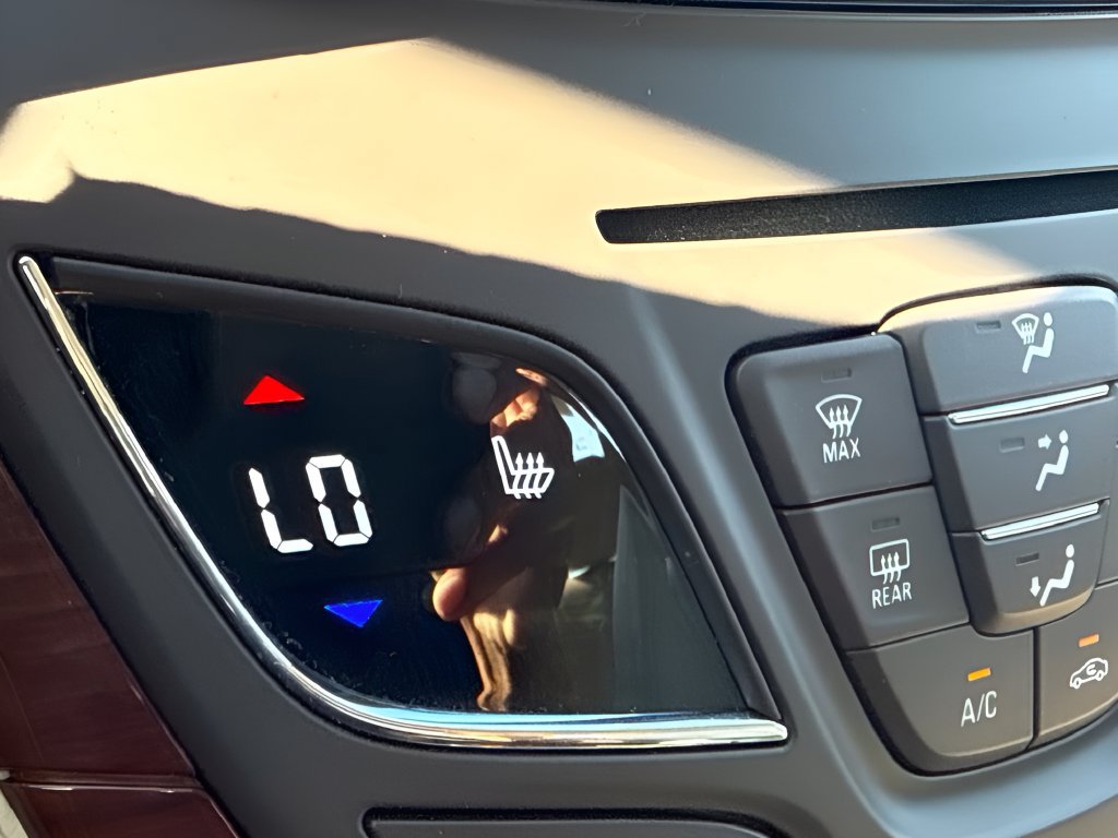 Used 2017 Buick Regal Sport Touring FWD image 19