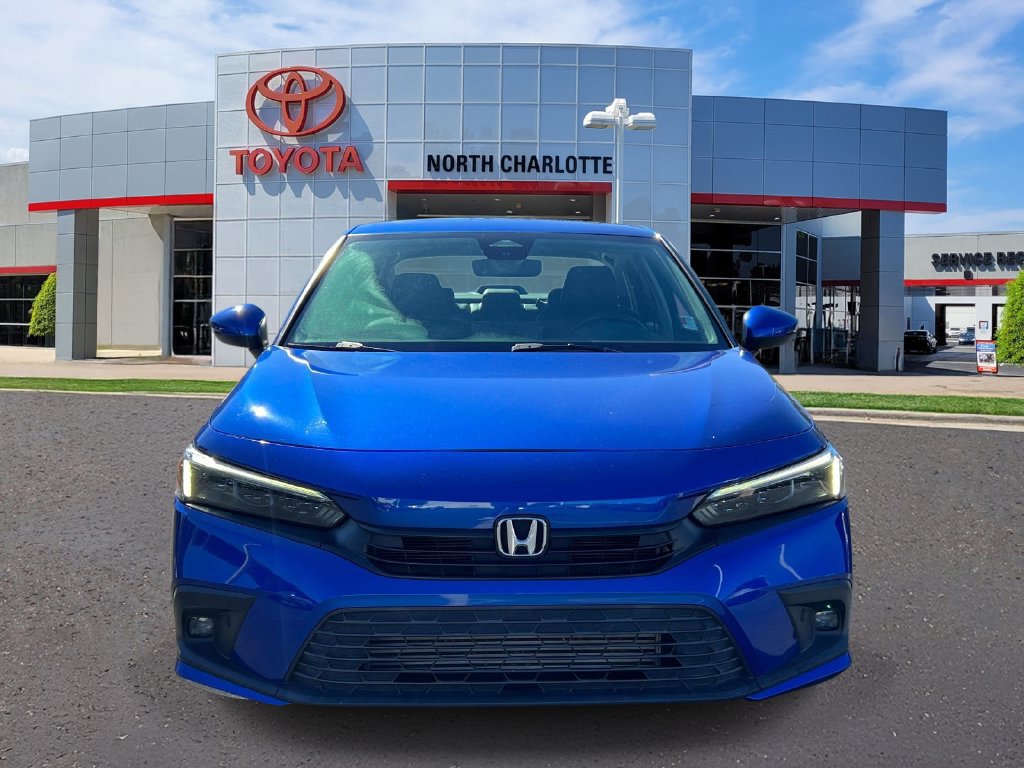 Used 2022 Honda Civic Touring image 3