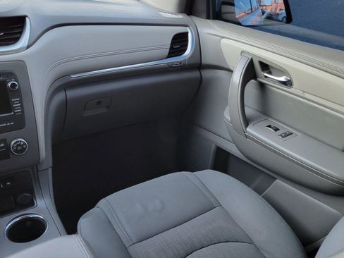 Used 2017 Chevrolet Traverse LS image 11