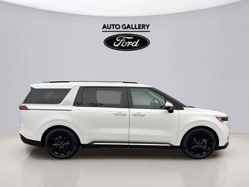 Used 2024 Kia Carnival SX FWD image 5