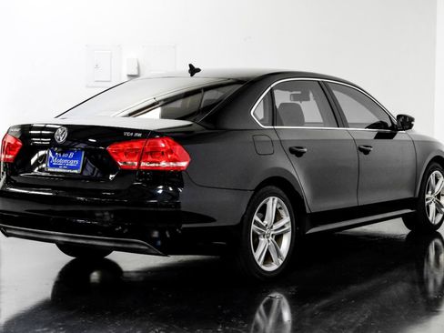 Used 2015 Volkswagen Passat TDI SE FWD image 10
