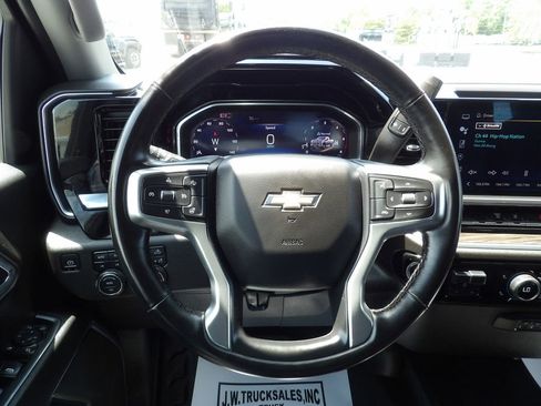 Used 2024 Chevrolet Silverado 3500 LT w/ Convenience Package AWD/4WD image 20