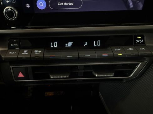 Used 2025 Toyota Camry SE FWD image 33