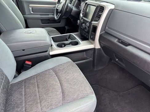 Used 2017 RAM 1500 Classic SLT w/ SLT Plus D￩cor Group image 42