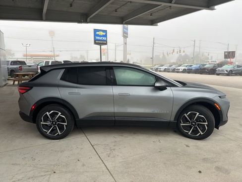 New 2026 Chevrolet Equinox EV LT w/ Comfort Package image 6