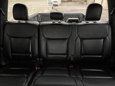 Used 2025 Ford F350 XLT w/ Black Appearance Package image 32