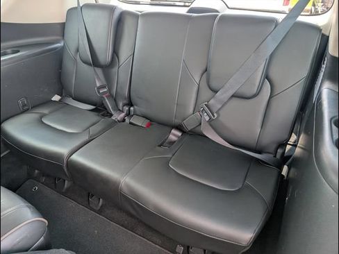 Used 2023 Nissan Armada Platinum w/ Captain's Chairs Package AWD/4WD image 11