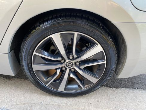 Used 2020 Nissan Maxima 3.5 SV w/ Floor Mat Group image 22