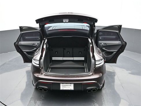 Used 2024 Porsche Macan GTS image 35