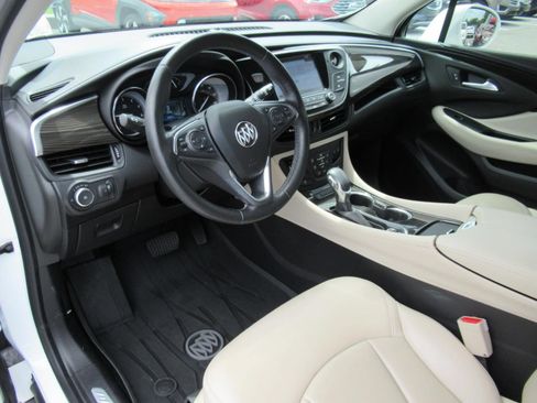 Used 2020 Buick Envision Essence FWD image 17