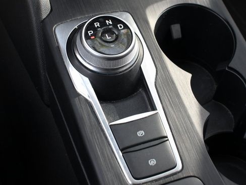 Used 2022 Ford Escape SE w/ SE Sport Appearance Package image 31