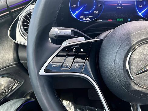 Used 2023 Mercedes-Benz EQS 580 4MATIC SUV image 23