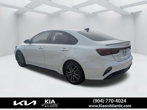 Used 2023 Kia Forte GT-Line w/ GT-Line Technology Package FWD image 5