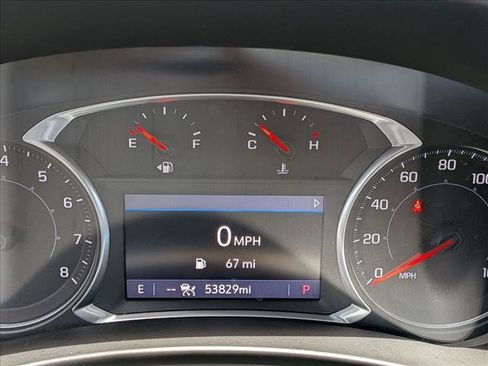 Used 2022 GMC Terrain SLT w/ Infotainment Package II FWD image 11