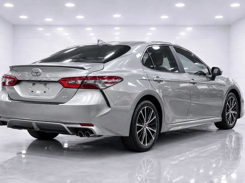 Used 2018 Toyota Camry SE w/ Protection Package (Q2) FWD image 5