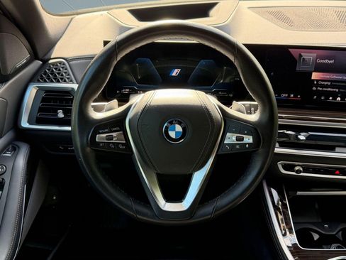Certified 2025 BMW X5 xDrive50e w/ Premium Package AWD/4WD image 16