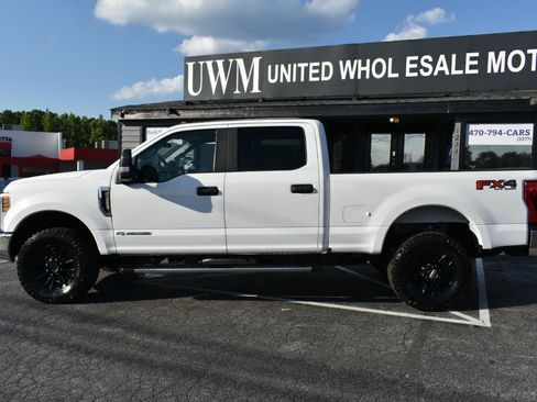 Used 2019 Ford F250 XL w/ STX Appearance Package AWD/4WD image 8