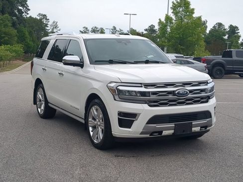Certified 2023 Ford Expedition Platinum AWD/4WD image 2