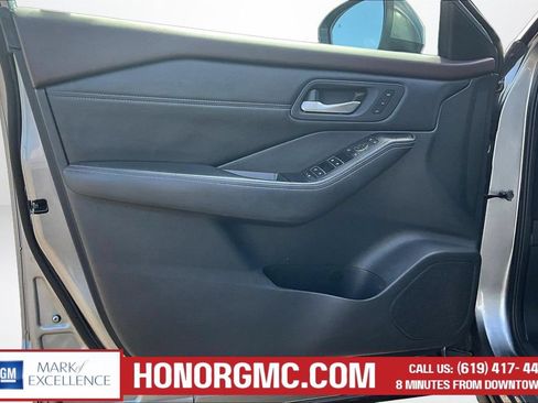 Used 2022 Nissan Rogue SL w/ SL Premium Package FWD image 20
