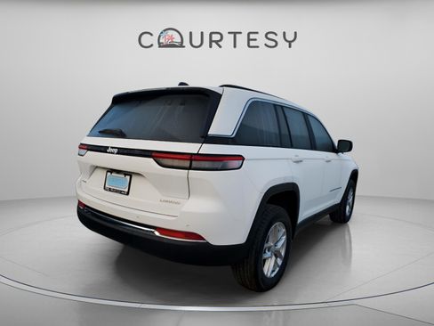 New 2026 Jeep Grand Cherokee Laredo X image 4