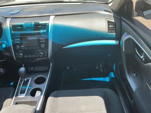 Used 2015 Nissan Altima 2.5 SV w/ Convenience Package FWD image 26