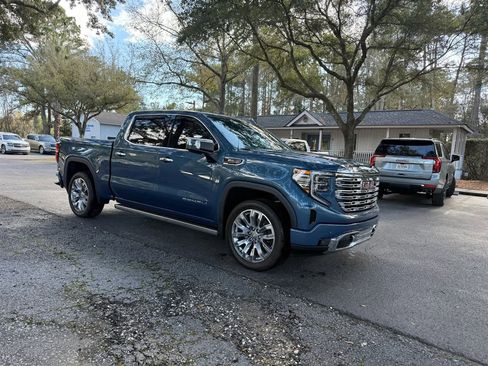 Used 2024 GMC Sierra 1500 Denali w/ Denali Reserve Package image 3