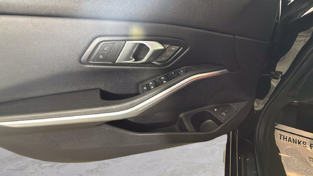 Used 2024 BMW 330e xDrive AWD/4WD image 22