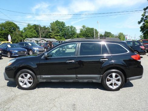 Used 2013 Subaru Outback 2.5i Limited AWD/4WD image 10