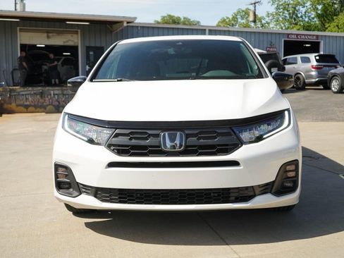 Used 2025 Honda Odyssey Sport-L image 16