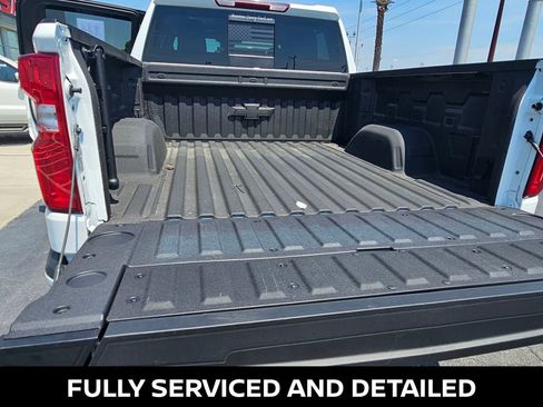 Used 2025 Chevrolet Silverado 1500 RST AWD/4WD image 16