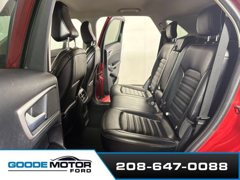 Certified 2024 Ford Edge SEL AWD/4WD image 19