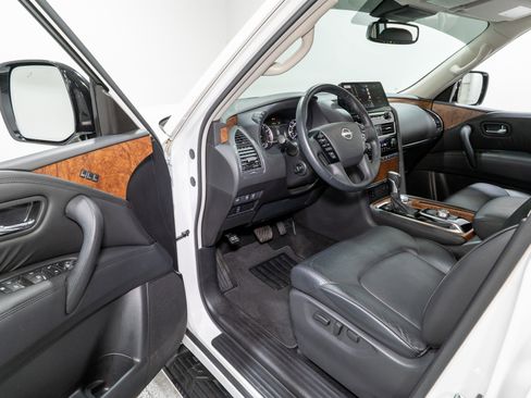 Used 2024 Nissan Armada SL w/ Captain's Chairs Package image 12