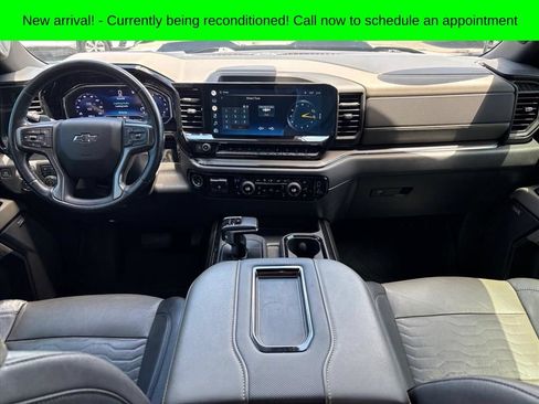 Used 2022 Chevrolet Silverado 1500 ZR2 AWD/4WD image 4