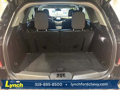Used 2021 Ford Explorer XLT w/ Equipment Group 202A AWD/4WD image 22