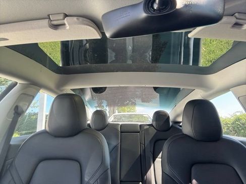 Used 2022 Tesla Model 3 Performance AWD/4WD image 9