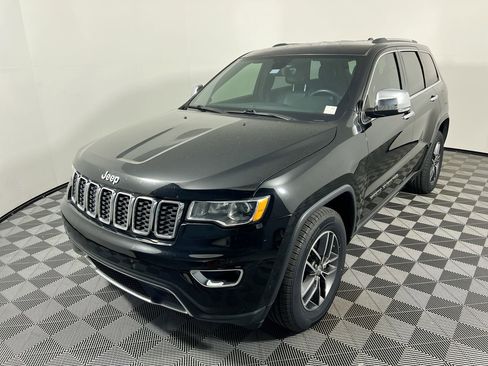 Used 2017 Jeep Grand Cherokee Limited image 7