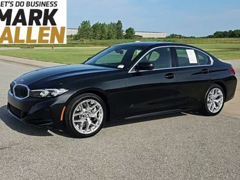 Used 2025 BMW 330i Sedan w/ Convenience Package RWD image 4