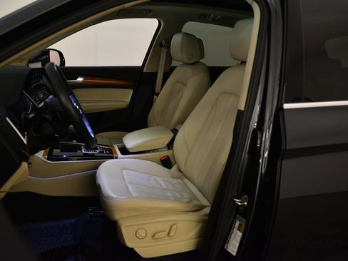 Used 2023 Audi Q5 2.0T Premium Plus w/ Premium Plus Package image 5