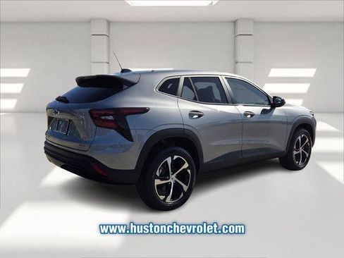 New 2026 Chevrolet Trax RS w/ Driver Confidence Package image 5