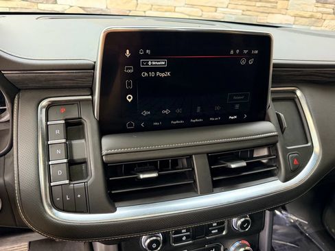 Used 2023 GMC Yukon SLT w/ SLT Premium Package AWD/4WD image 28