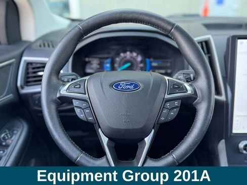 Used 2022 Ford Edge SEL w/ Convenience Package image 6