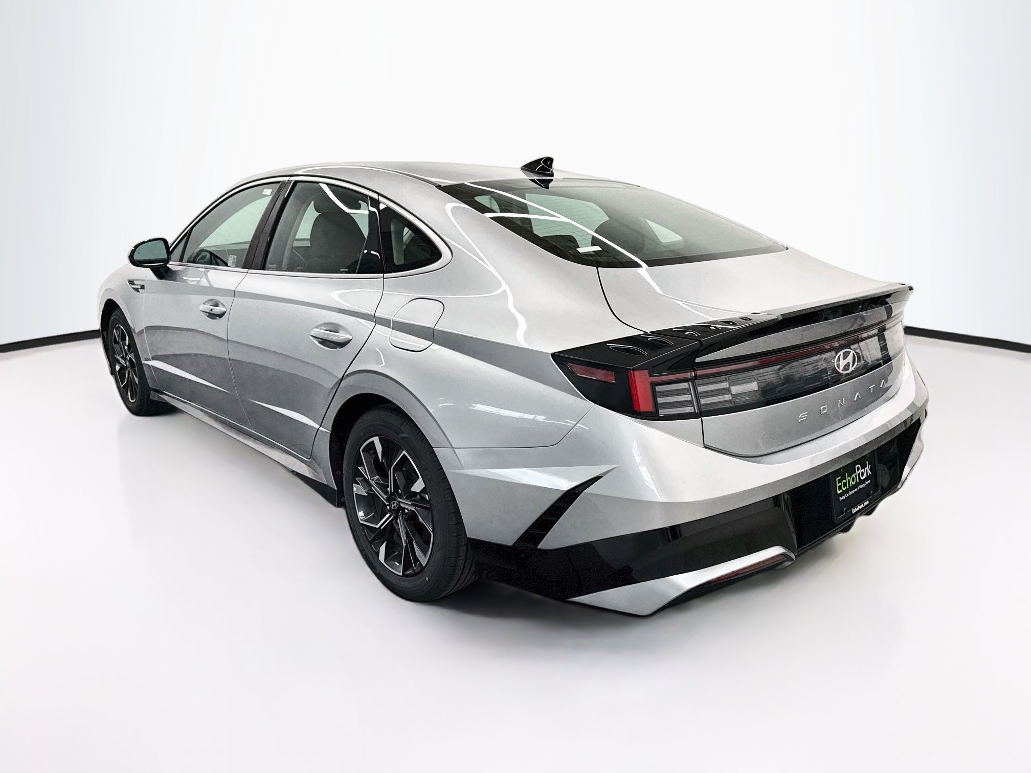 Used 2024 Hyundai Sonata SEL FWD image 5