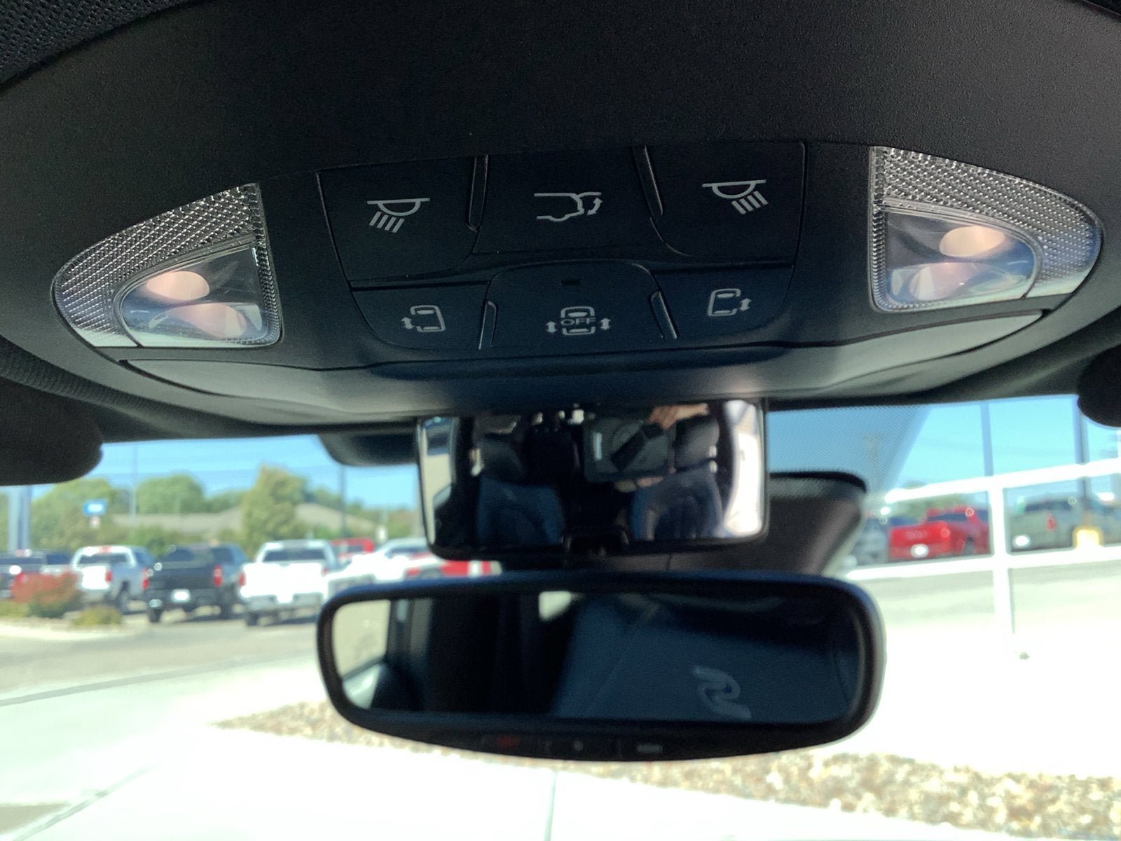 Used 2020 Chrysler Pacifica Touring-L w/ Advanced Safetytec Group AWD/4WD image 17