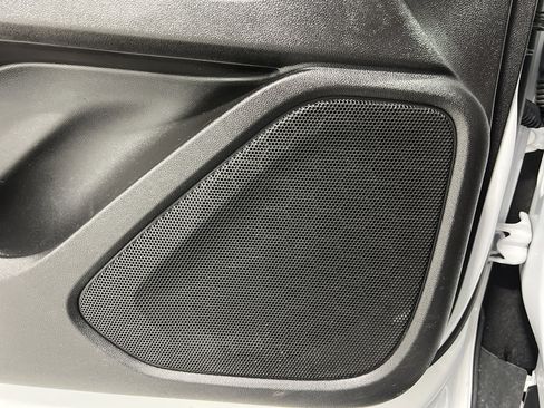 Used 2024 GMC Terrain SLT image 22